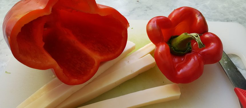 Gefüllter roter Paprika
